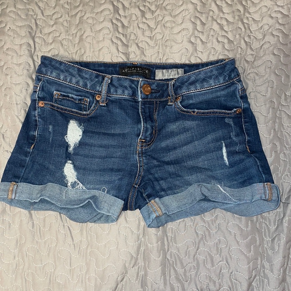 Aeropostale low rise MIDI shorts